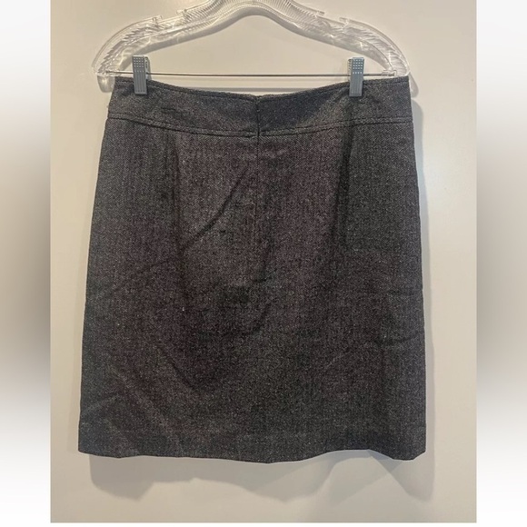 Ann Taylor Loft Herringbone Tweed Wool Blend Reverse Pleat Skirt Womens 6 (1056) - Picture 2 of 4